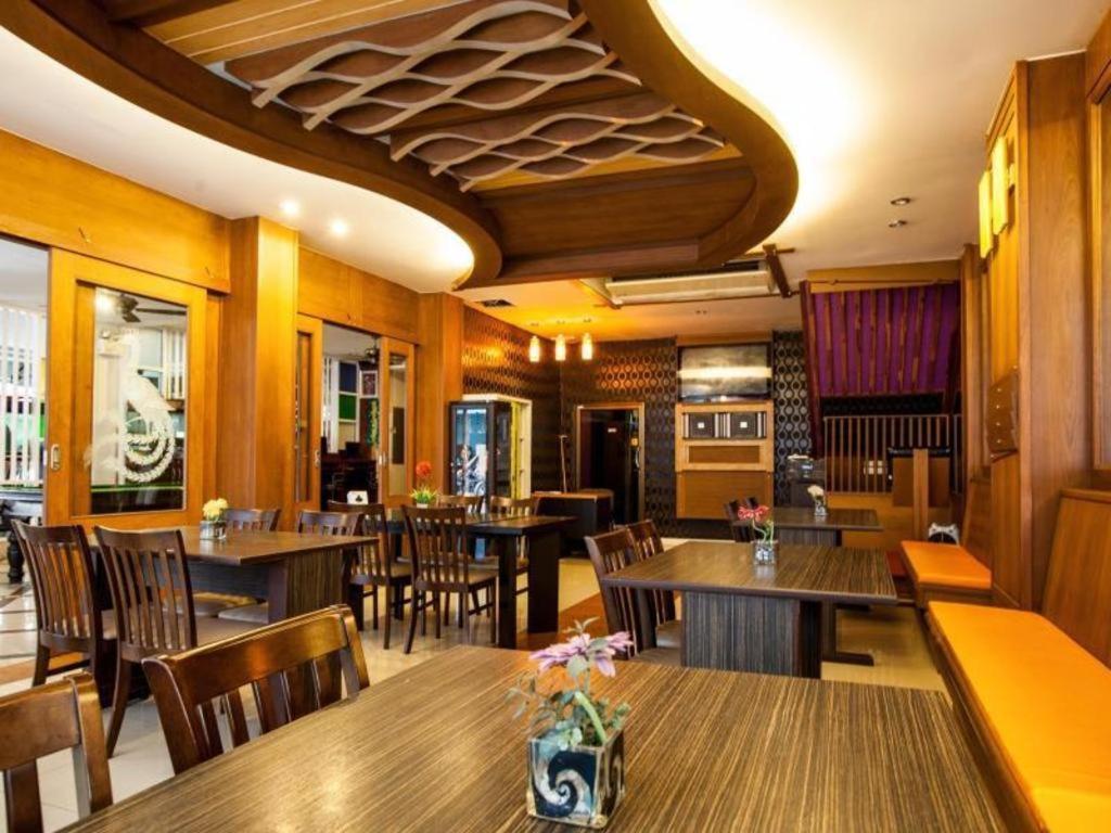 Triple Rund Place Hotel Patong Exterior foto