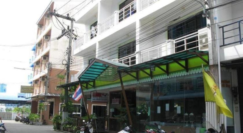 Triple Rund Place Hotel Patong Exterior foto
